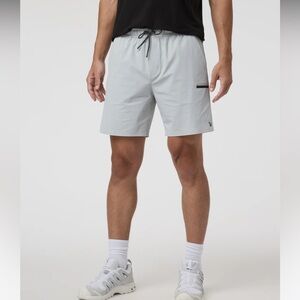 Vuori Men’s “Grafton” Short 7” Inseam with 5” Liner (L)